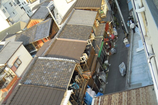 Nostalgic Osaka walk, totally different from Dotonbori - Why Karahori makes a better contrast to Dotonbori