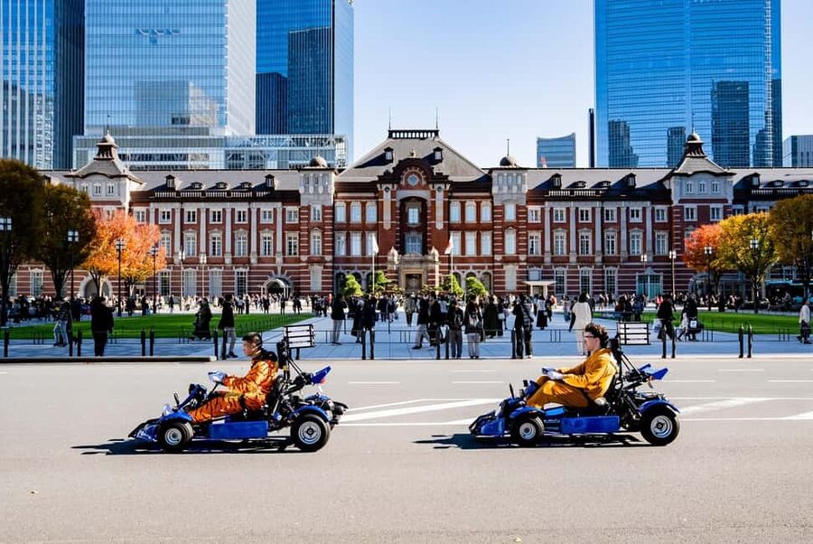 Official Japan Go-Kart Through Shibuya / Shinjuku - Costumes, cameras, and the social side