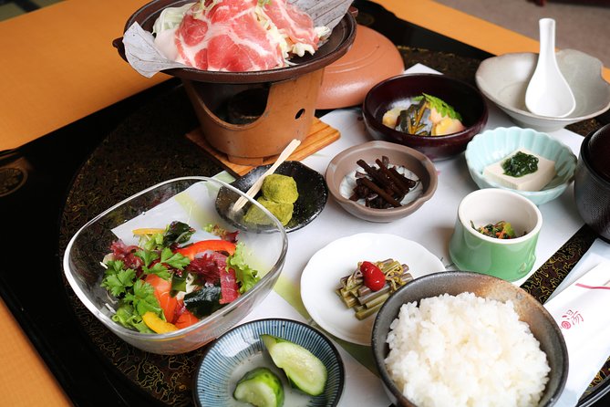 [One-day bus tour departing from Kanazawa Station] Shirakawa-go/Takayama tour platinum route bus tour - Why this Kanazawa day trip works