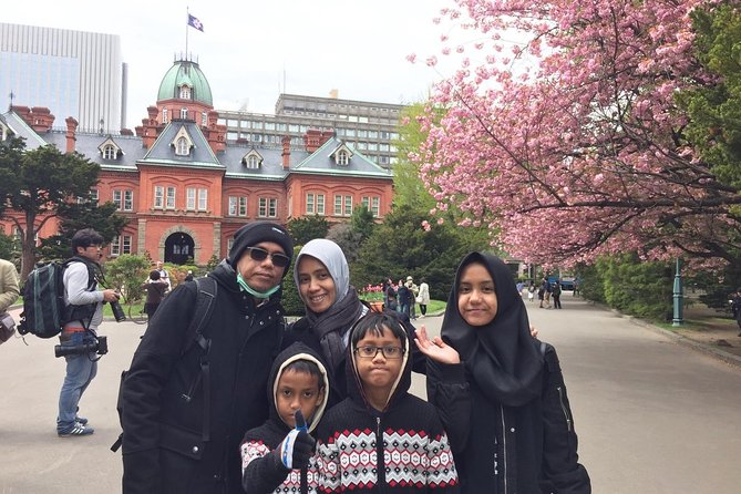 One Day Highlights Tour of Sapporo - Shiroi Koibito Park, where chocolate becomes a sightseeing stop