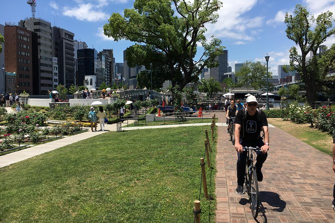 One-Day Osaka Bike Adventure: 5–6 Hours - Shitennoji brings a quieter change of pace