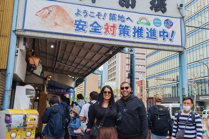 One Day Tokyo Group Tour: Asakusa, Harajuku, Shibuya and more - Meeting at Asakusa and entering old Tokyo