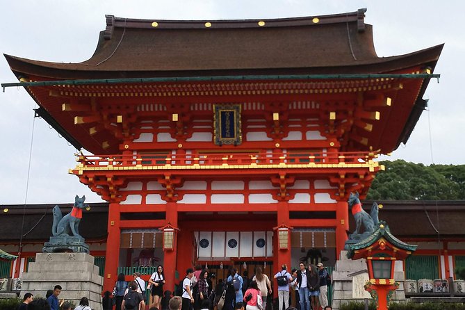 One-Day Walking Tour : Enjoy Kyoto to the fullest! - Fushimi Inari’s orange torii gates