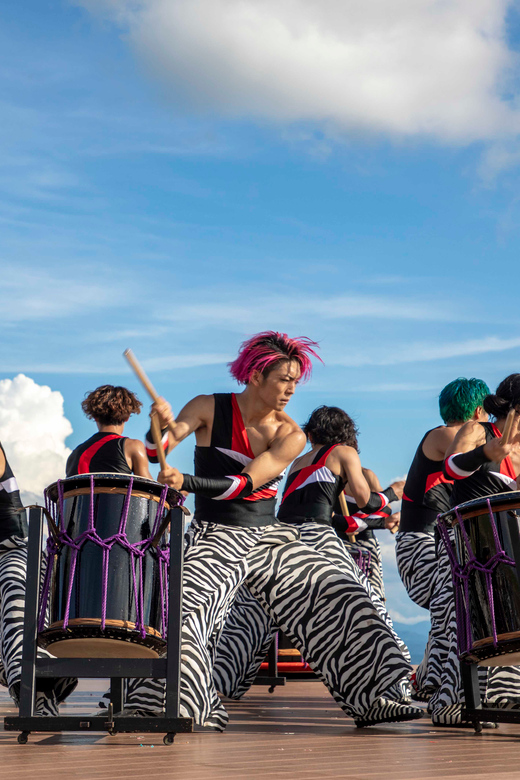 Open-air theater "Tao- no-Oka" Drum TAO Live performance - Who will enjoy Drum TAO most