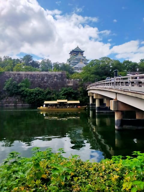 Osaka : 3/4/5 Hours Private Tour With Local Guide - Osaka Castle begins with space and stories