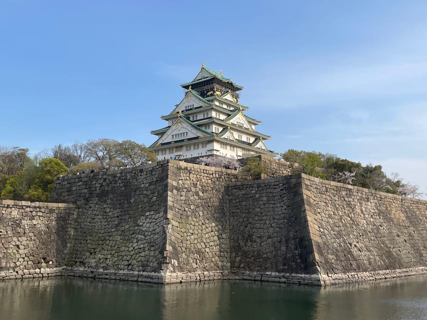 Osaka Castle Guided Tour - What the personal guiding adds