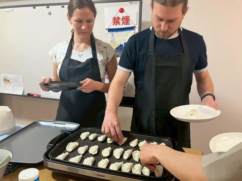 Osaka: Cooking Class Ramen & Gyoza Course in Nanba - Folding gyoza without losing your filling
