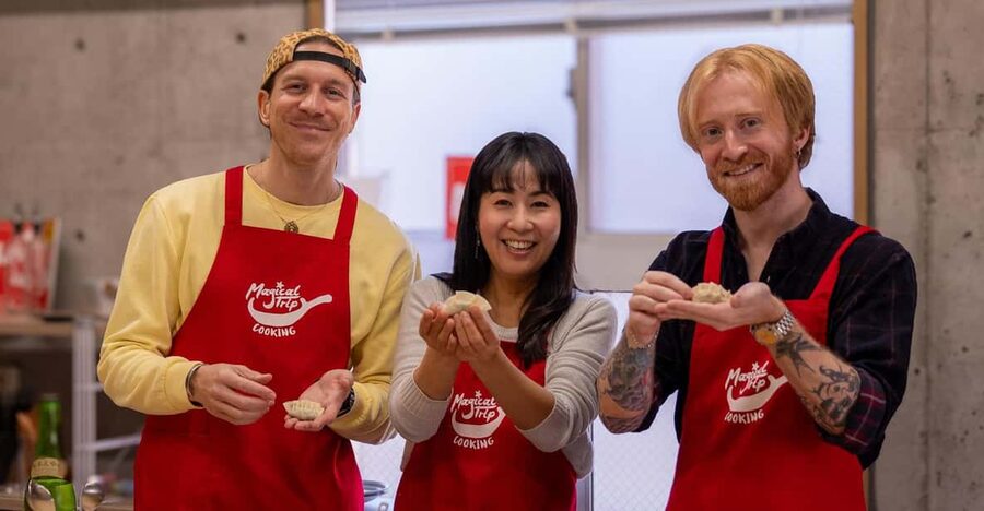 Osaka: Cooking Class & Sake Tasting with Local Market Visit - Who should book this experience?