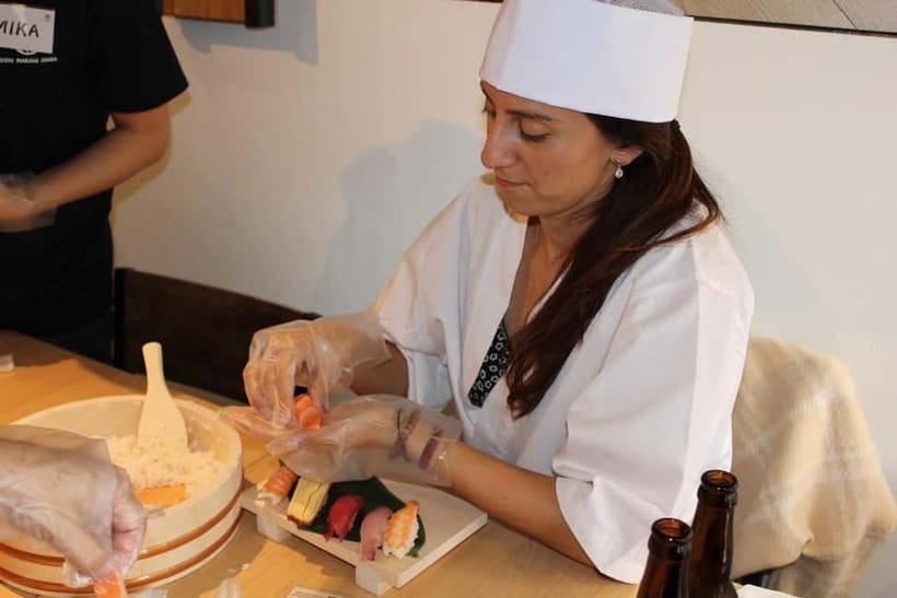 Osaka Dotonbori: Sushi Making Experience - Food choices for different diets