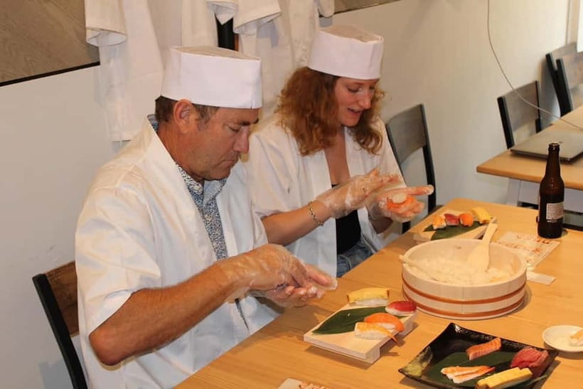 Osaka Dotonbori: Sushi Making Experience - Timing, location, and practical planning