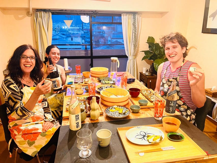 Osaka: Gluten-Free Ramen and Gyoza Cooking Class - Building soy sauce ramen from the broth up