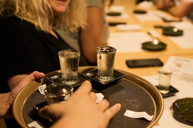 Osaka: Guided Food Tour with 12 Dishes at 4 Local Eateries - Four stops, one useful food lesson