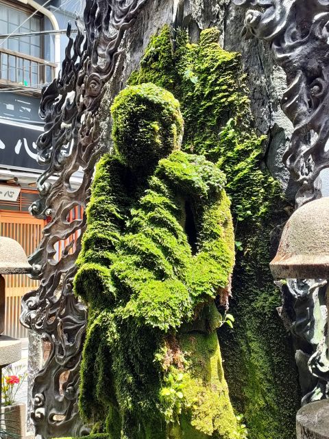 Osaka: Half-day Ultimate Highlights Guided Walking Tour - Doguyasuji and Den Den Town in the wider Namba area