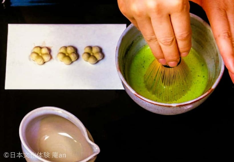 Osaka: Japanese Traditional Sweets Making and Tea Ceremony - What the tea ceremony feels like here