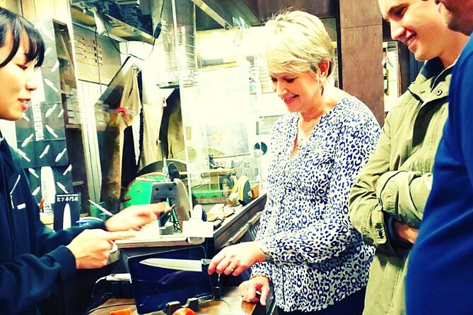 Osaka Kickstart: Hotspots & Hidden Gems Tour - Kuromon Market and the best food-focused stop