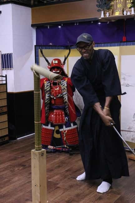 Osaka: Learn Bushido - Trial Slashing with Samurai Sword - Four details that make this samurai class different