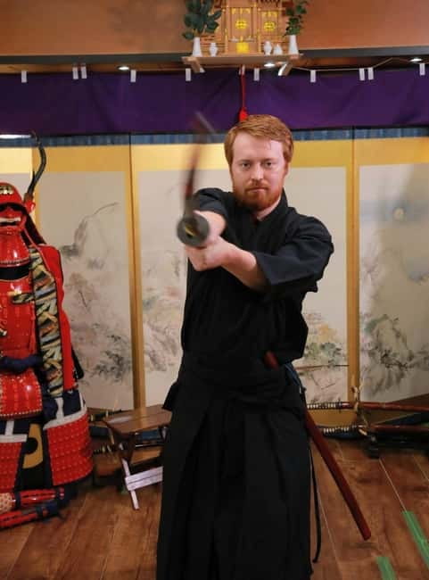 Osaka: Learn Bushido - Trial Slashing with Samurai Sword - Learning the sword basics before cutting