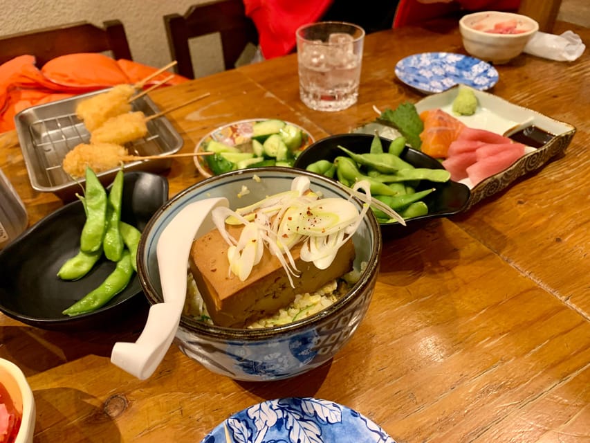 Osaka: Namba Pub Bar Crawl with a Local Guide - The first 10-minute walk: Osaka between the bars