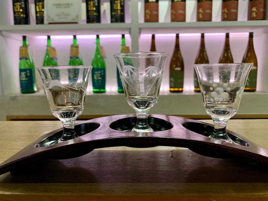 Osaka: Namba Pub Bar Crawl with a Local Guide - The guides are the heart of the experience