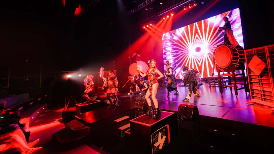 OSAKA NIGHT FUSION Japanese Taiko Kabuki Samurai Dance Show - Who Should Book This Osaka Night Out?