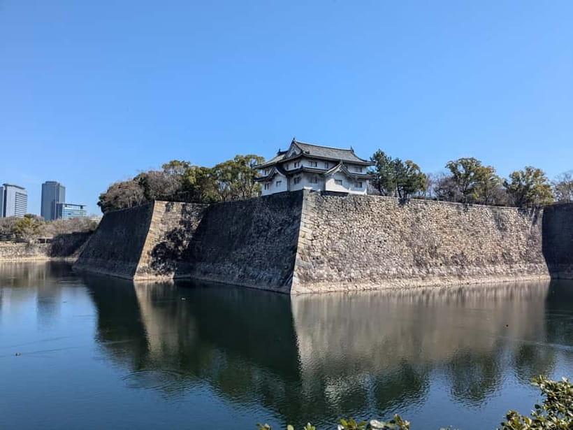 Osaka: Osaka Castle Guided Tour with Local Guide - Key points at a glance