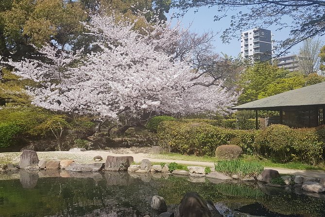 Osaka’s Best and Brightest: Private Full-Day Tour by Vehicle - Shinsekai: Osaka with the volume turned up