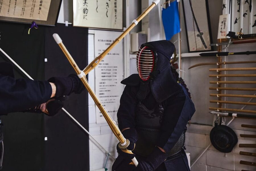 Osaka: Samurai Training Experience KENDO in Osaka - Changing into Dōgi and Hakama