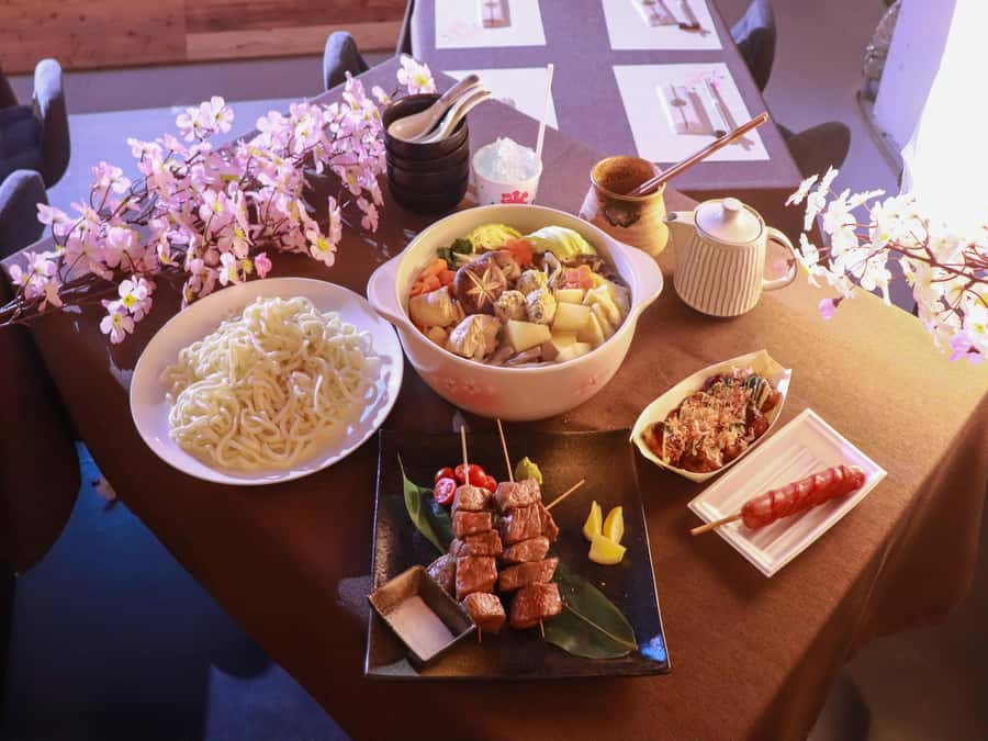 Osaka: Sumo Show & Experience w/ Optional Kimono & Hot Pot - The 35-minute show: rules, training, and short bouts