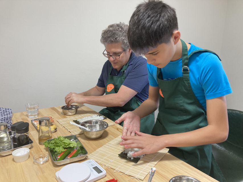 Osaka: Sushi Class in Dotonbori - Why the small group matters