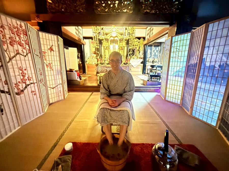 Osaka Temple Cool Foot Bath & Matcha Experience〈45min〉 - Yukata, photographs, and useful keepsakes