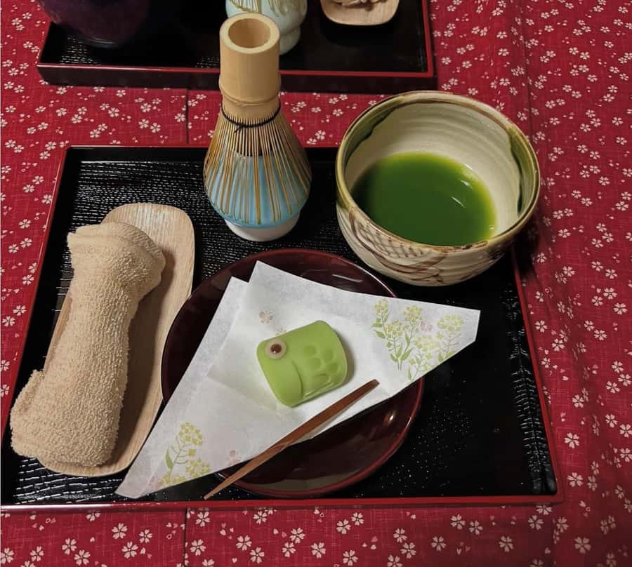Osaka Temple Cool Foot Bath & Matcha Experience〈45min〉 - Who should book this temple experience?