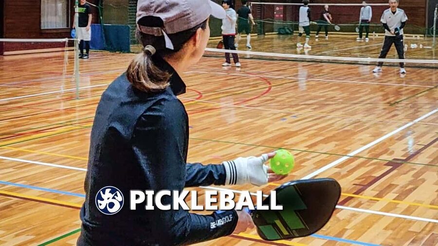 Pickleball in Osaka, Kobe & Kyoto with Locals! - Arriving at the correct gym in Osaka