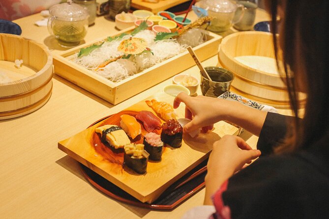 Popular Sushi Making Class near Tokyo Tower - Eating what you make