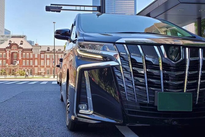 Private departure transfer from Kyoto city to Kansai International airport - Meeting your driver outside the hotel