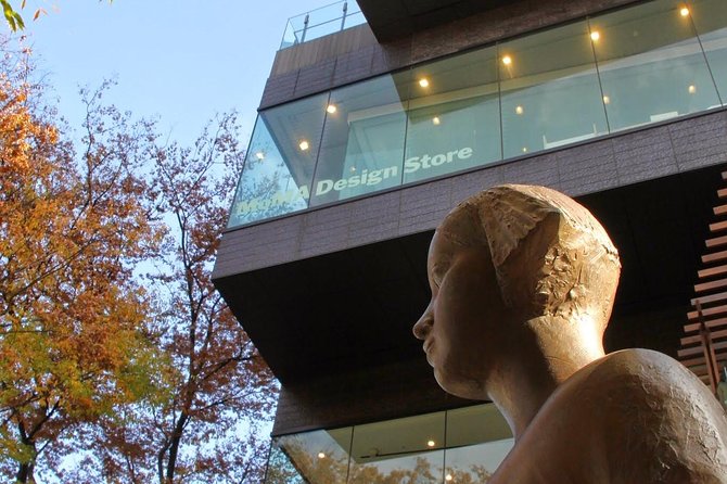 Private Harajuku Omotesando Architecture Walking Tour - A short drink break keeps the pace comfortable