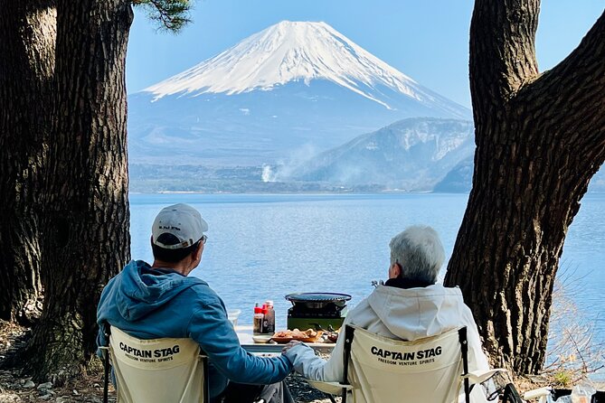 Private Mt Fuji Tour from Tokyo: Scenic BBQ and Hidden Gems - Lake Kawaguchiko and seasonal color