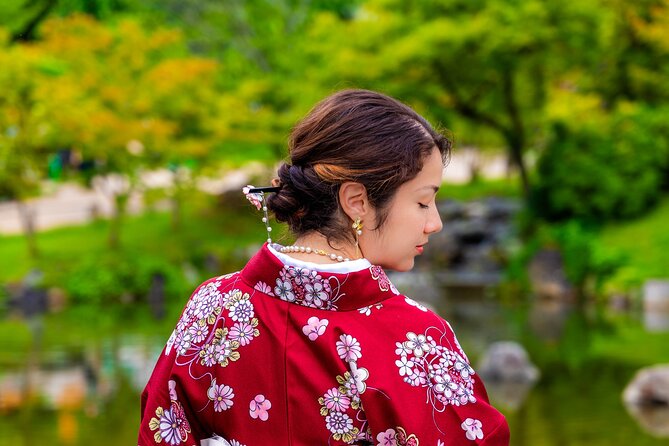 Private Photoshoot Experience in Kyoto ( Gion ) - Yasaka Koshindo’s colorful details