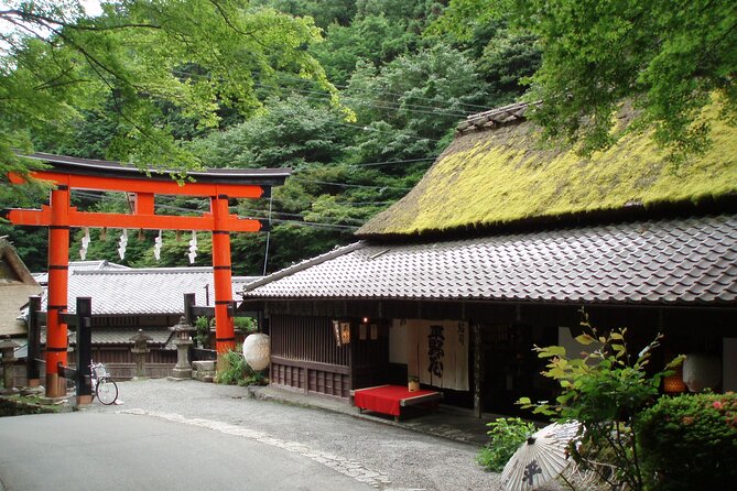 Private Walking Tour in Bamboo Forest & Hidden Spots in Arashiyama - Seiryōji Temple and the aristocratic past