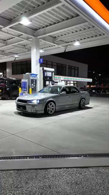 R34Skyline Daikoku PA Fast & Furious Private Experience - Autobacs Shinonome: a useful first stop for car fans