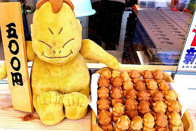 Retro Osaka Street Food Tour: Shinsekai - Billiken shrine and Jan Jan Yokocho
