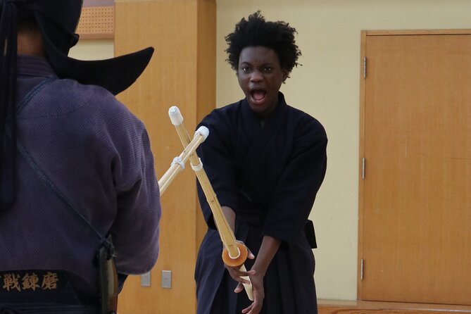 Samurai Experience - Learn Bushido through Kendo, in Tokyo - Putting on Kendo clothing and protective gear