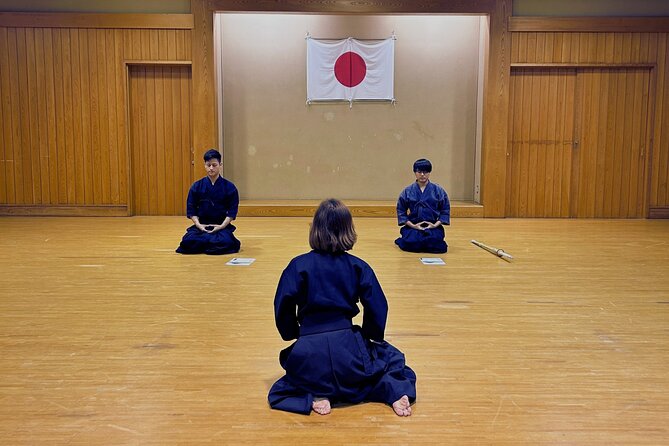 Samurai Experience - Learn Bushido through Kendo, in Tokyo - The first strikes: learning control before speed