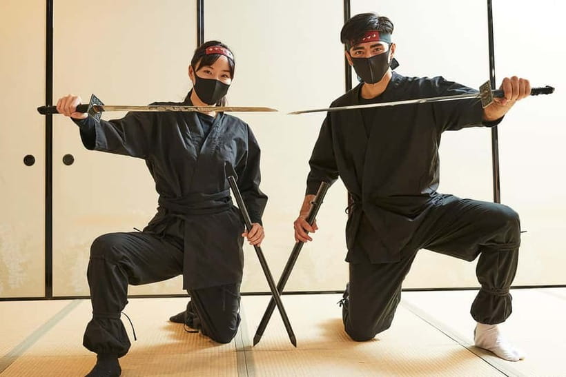 Samurai Ninja Museum Asakusa: Kid-Friendly Ninja Training - Starting the experience in a full ninja outfit