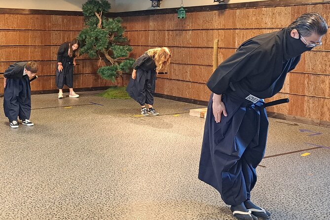 Samurai Sword Experience (Family Friendly)at SAMURAI MUSEUM KYOTO - How the group size affects the lesson