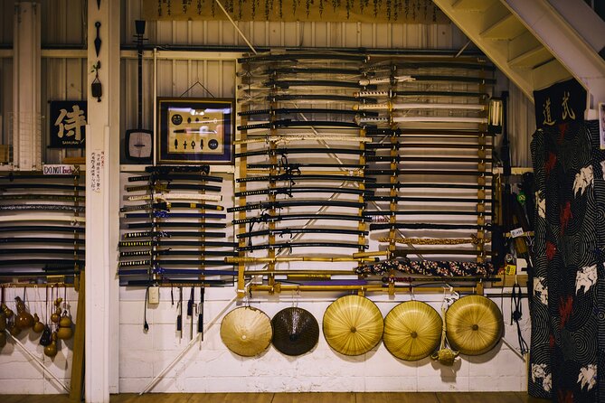 Samurai Training Experience KENDO in Osaka - Learning stance, footwork, and basic strikes