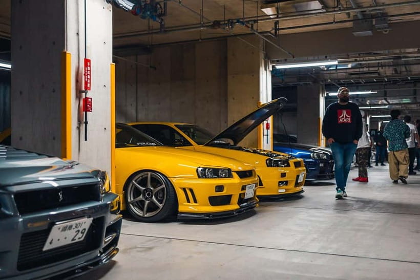 Secret Car Meet: R34 Skyline Car Club Membership - Daikoku Parking Area and the car meet atmosphere