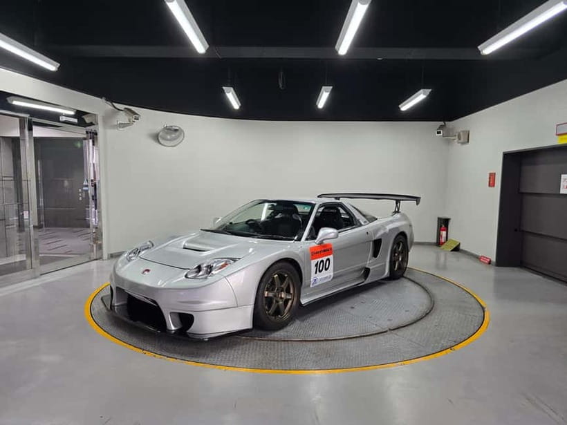 Shibuya City: Daikoku PA GT-R R35, R34, R33 or R32 Tour - A PIT Super Autobacs: a useful first stop
