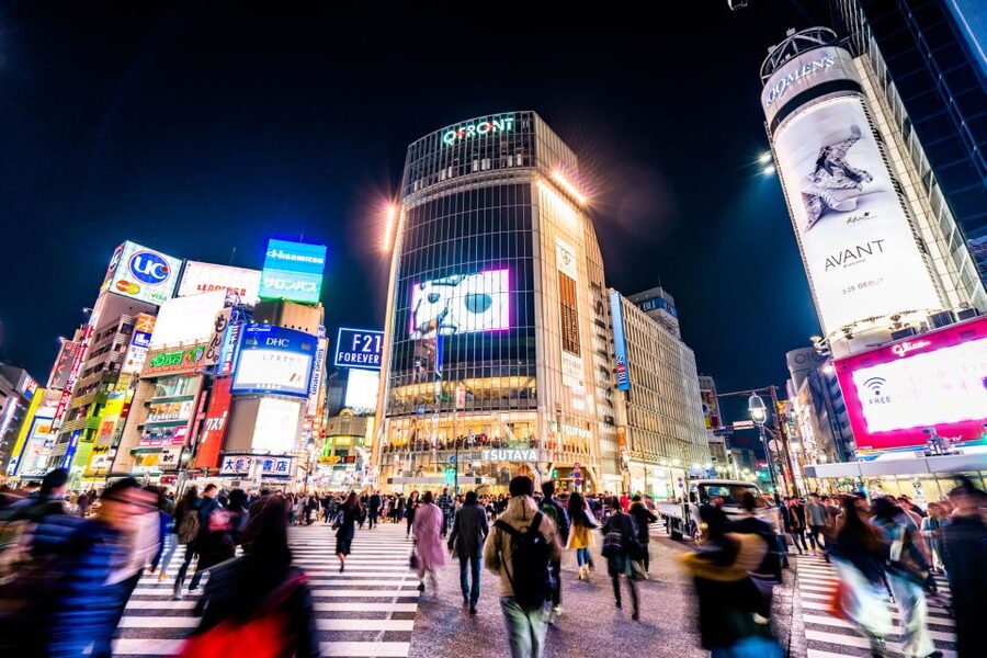 Shibuya Meltdown Night Tour: All-You-Can-Drink Bar Hopping - The small group, guide style, and pace