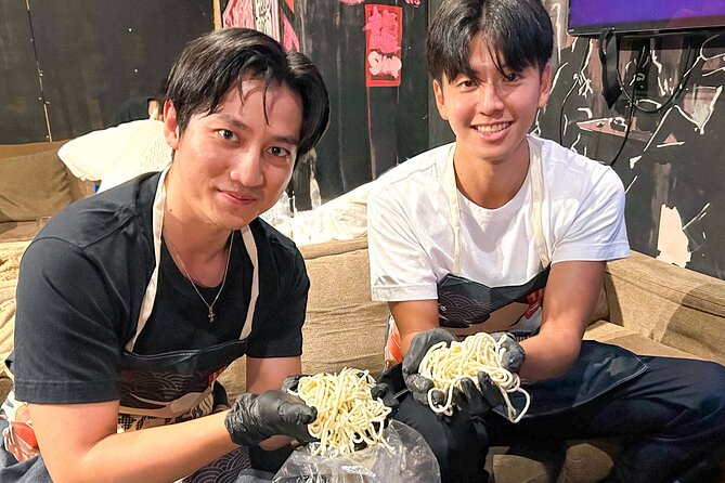 Shibuya: Ramen Dojo Tokyo | Make All 3 (Tonkotsu/Shoyu/Miso) - Chicken chashu: a quick topping lesson