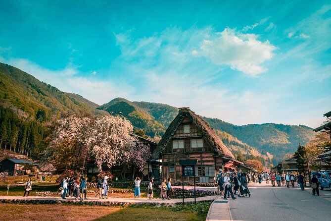 Shirakawago & Kanazawa from Kanazawa - Is $63.20 a fair price?